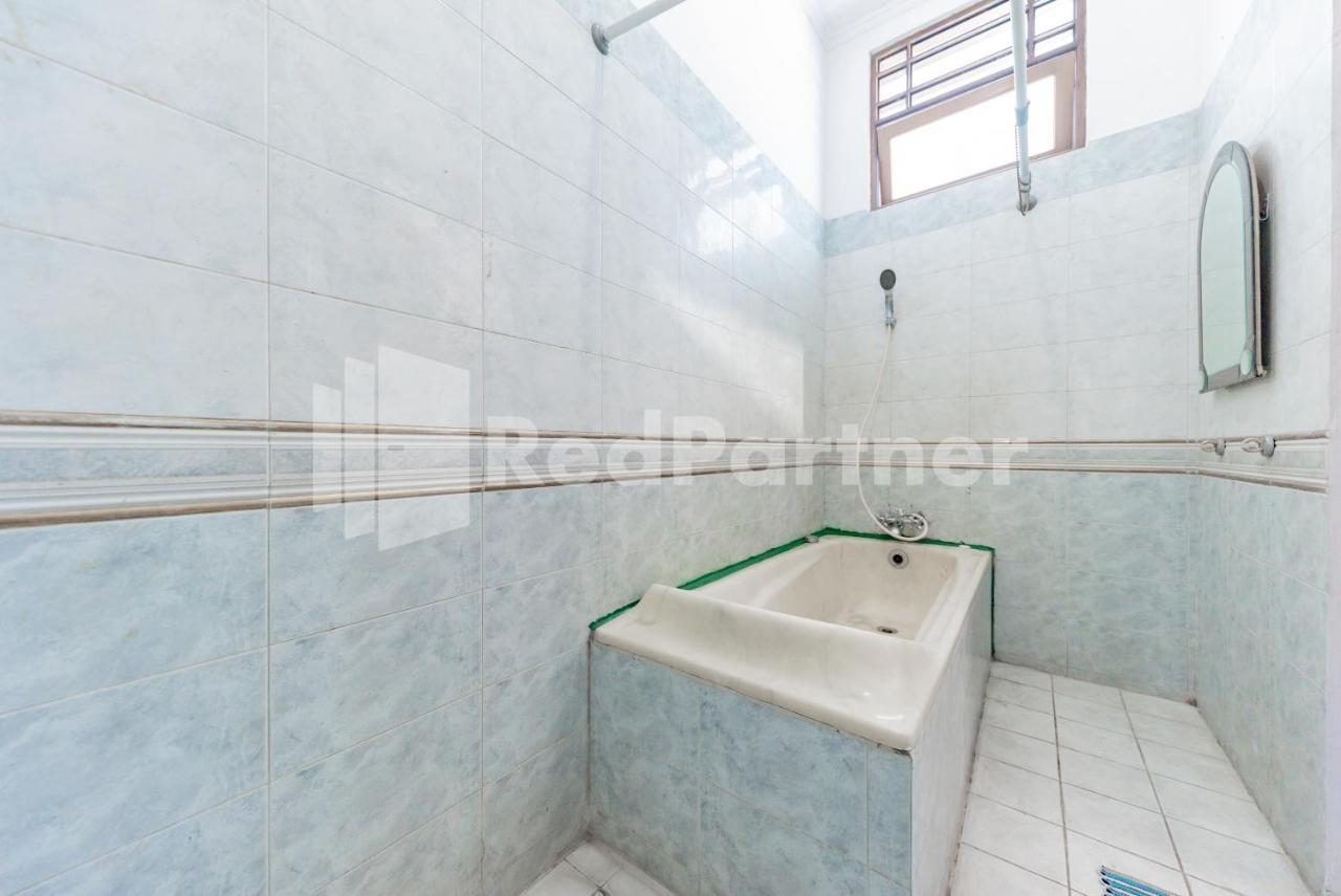 Biru Homestay Bandung Mitra Reddoorz Exterior photo