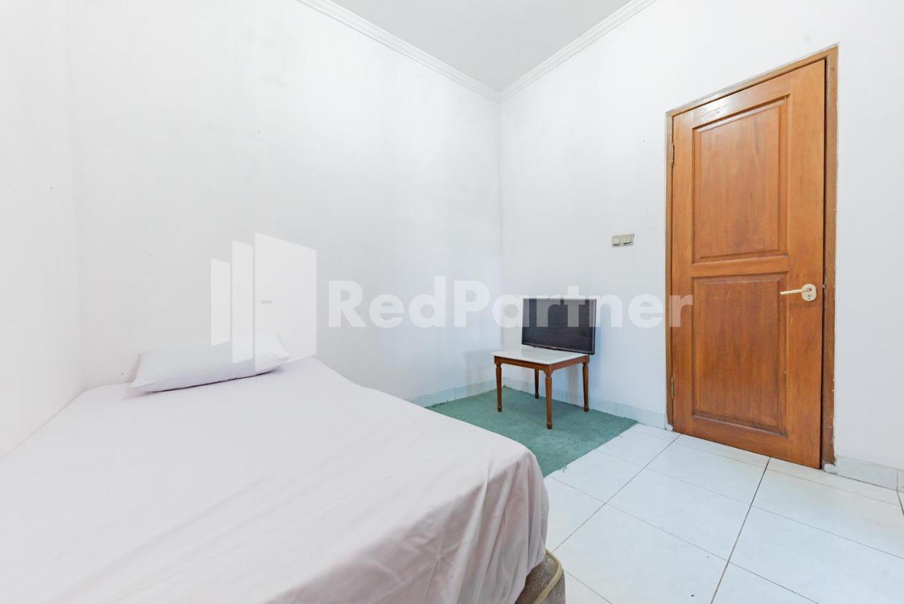 Biru Homestay Bandung Mitra Reddoorz Exterior photo